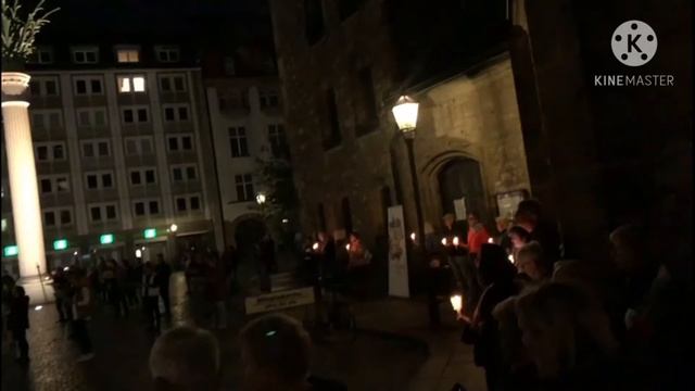 ?Leipzig?Лейпциг ( Ляйпциг) ночью у Церкви на центральной площади?03.10.2020 ПРАЗДНИК ??? смотреть онлайн