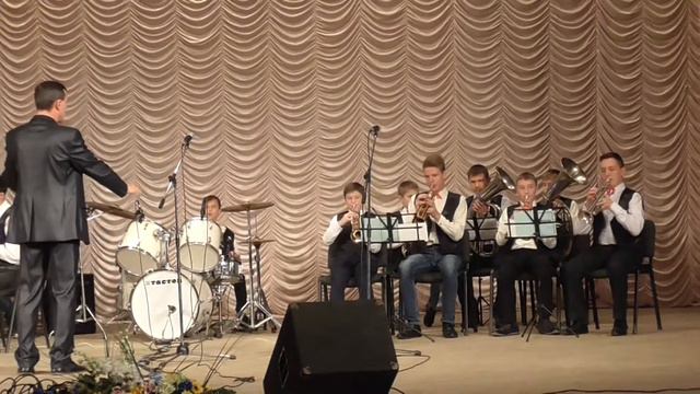 Духовая музыка(подборка маршев) смотреть онлайн