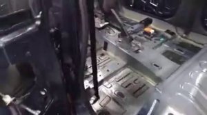 Тщательный разбор автомобиля Ниссан Альмера может пролить свет на качество заводской шумоизоляции