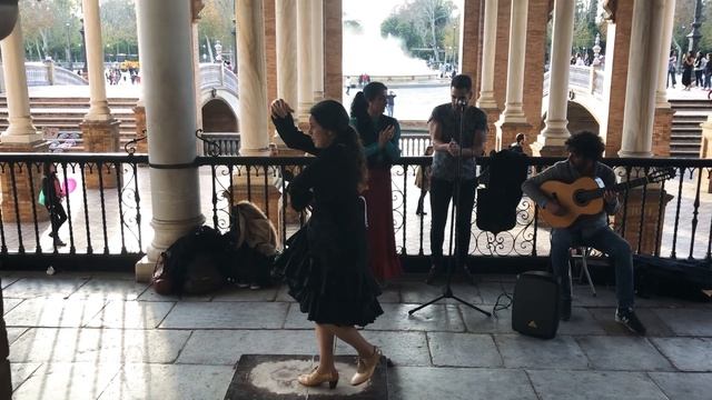 Flamenco Street Dance in Seville - Spain - Dec 2019 смотреть онлайн