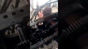Т 25 не хватает шестерёнки. Смотрите внимательно при сборе коробки