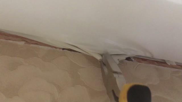 Как НЕ НАДО устанавливать Натяжные Потолки