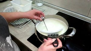 Подробный рецепт сыра Халлуми + бонусом Рикотта (из оставшейся сыворотки).