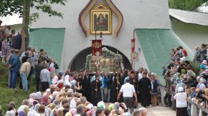 Станем пред Царицею Небесною