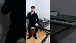 Эмирсултан Бегеев - Лепестками нежных алых роз