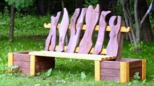 Красивые садовые скамейки