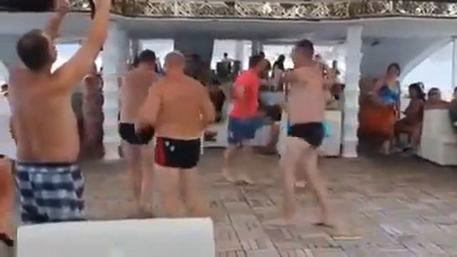 Русские танцуют лезгинку крутяк смотреть онлайн