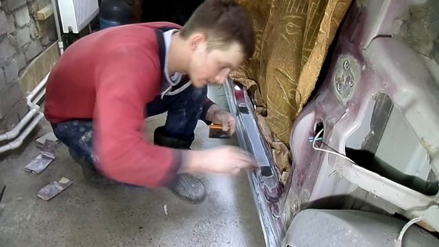 Как загрунтовать автомобиль перед покраской? Простой способ ШПАТЛЕВАНИЯ авто. Подготовка к покраске смотреть онлайн