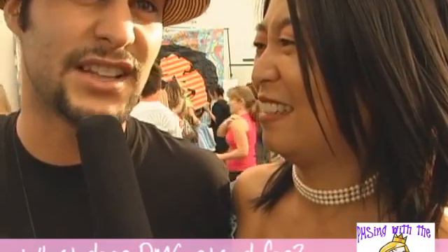 PMS - Pmsing Princesses ask what is PMS? смотреть онлайн