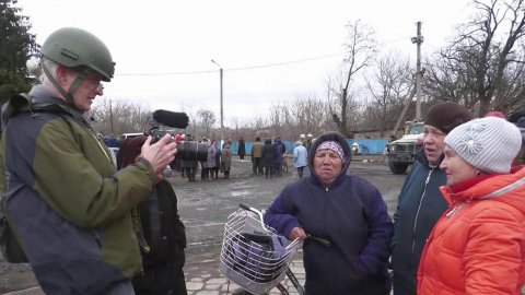 Десятки иностранных журналистов приехали в Донбасс