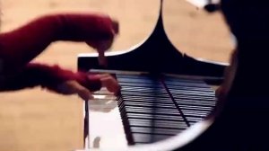 Юджа Ванг (Yuja Wang). Испытание рояля "Steinway & Sons". Токката ре минор, С. С. Прокофьев