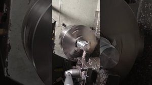Нарезка резьбы 5/8" 14 tpi на электронной гитаре.