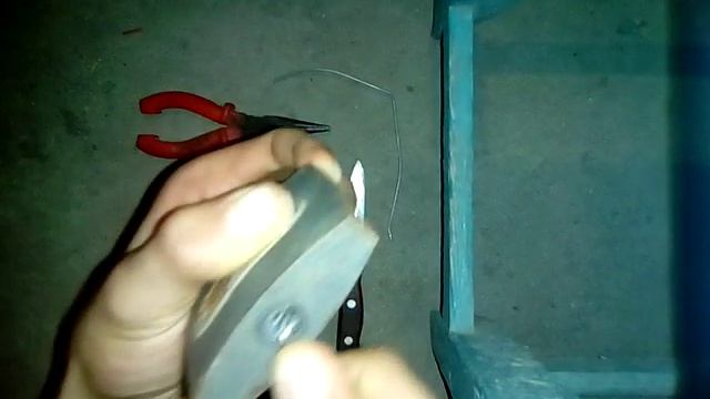 Открыть замок с помощью ножа смотреть онлайн