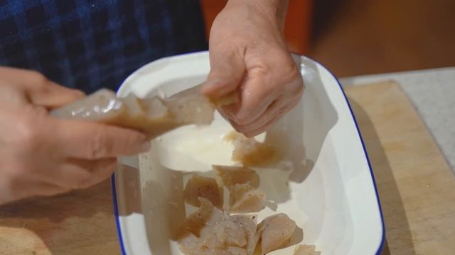 落葉と雨の音、静かに終わる北海道の秋｜庭の冬囲いと具沢山の豚汁 смотреть онлайн