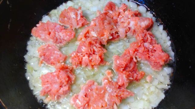 Картошка жареная с луком и фаршем