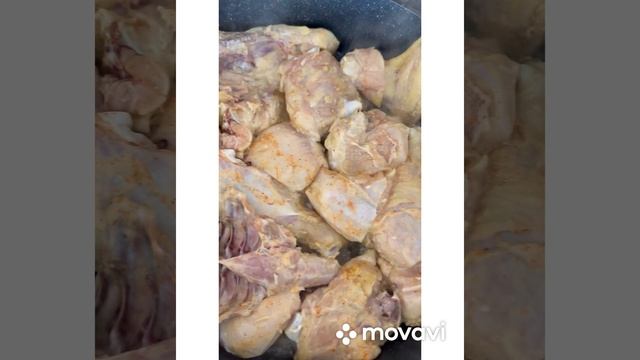 Как приготовить курицу правильно? #какприготовить #Еда #сочнаякурица #вкусноеблюдо#курицанасковород смотреть онлайн