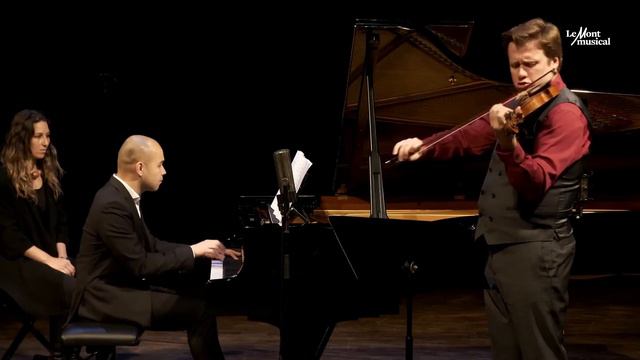 Andrey Baranov and François-Xavier Poizat play Ravel Sonata in G смотреть онлайн