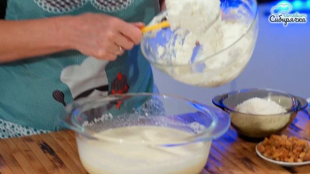 Творожный кекс в духовке! Вкусный простой рецепт выпечки к чаю с изюмом!