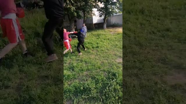 Спарринг на улице смотреть онлайн