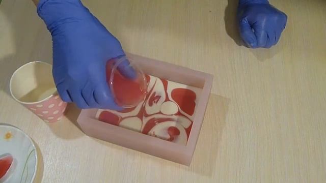 Making Soap, Cold Process. Мыло с  текстурным ковриком смотреть онлайн