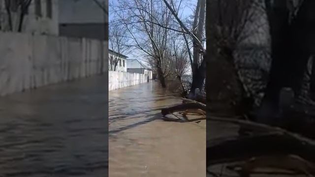 Kasachstan Atbasar unter Wasser / Überschwämmung / Казахстан Atbasar под водой