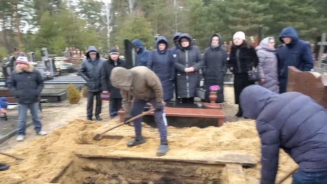 Похорон Сільчук Ганна Андріївна 3 частина  цвинтар