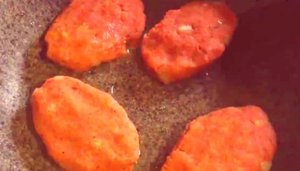 Постные котлеты из Моркови (что я готовлю из морковного жмыха).mp4