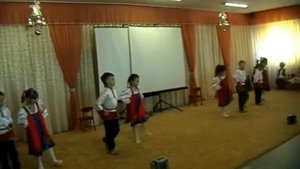 Танец с гармошками