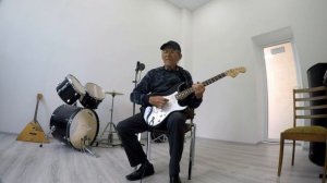 ГИТАРНЫЙ БЛЮЗ  -  (в моём исполнении)