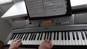 Как играть ,,Есть только миг,,на синтезаторе