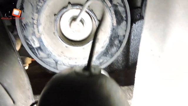 Замена ремня ГРМ Renault Laguna 3 1.5 cDi , помпы, сальников РВ, КВ, ремонт поддона. ЧАСТЬ 1 смотреть онлайн