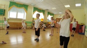 Зарядка из фильма один день в детском саду