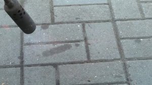 КАК УДАЛИТЬ МАСЛЯНЫЕ ПЯТНА на тротуарной плитке и бетоне Как вывести жирное пятно
