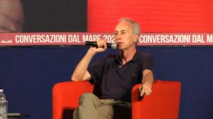 Marco Travaglio presenta "L'informazione da Tangentopoli alla guerra"