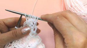 Воздушное переплетение из вытянутых петель спицами. Ажурный узор. 201