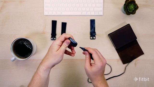 Fitbit Versa 2 - Strap Change смотреть онлайн