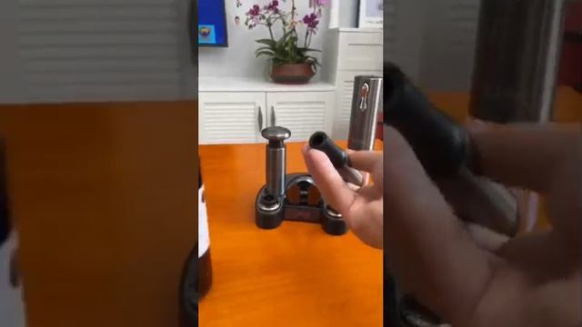 Автоматическая открывалка для вина