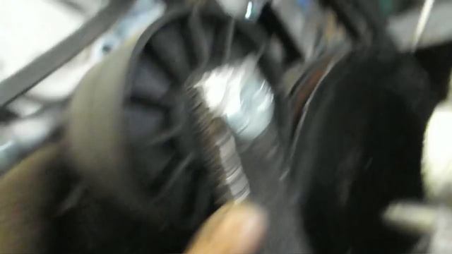 #30 САМОДЕЛЬНЫЙ ТРАКТОР / КАК СДЕЛАТЬ НАТЯЖНИК ДЛЯ РЕМЕННОГО СЦЕПЛЕНИЯ самодельного минитрактора. смотреть онлайн