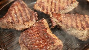 Говядина на сковороде гриль