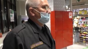 БОРЗЫЙ ОХРАННИК БЫКУЕТ НА ПОКУПАТЕЛЯ / ЗАПРЕТ СЬЕМКИ В САМАРСКОМ ПЕРЕКРЕСТКЕ / ТУХЛЫЕ ТОВАРЫ.
