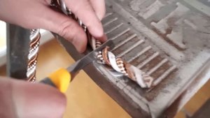 Как клеить декоративный шнур