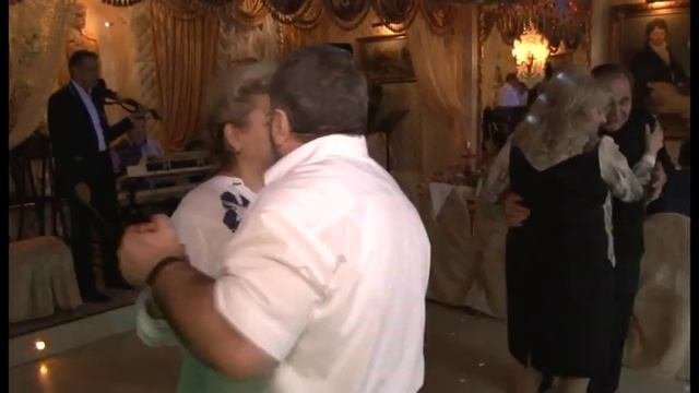 РЕСТОРАН ИМПЕРИЯ г.ПУШКИНО - ГАРИК - ГАРИК - АРУТ - МУБАРИС И ДЖАНИК СУРП САРКИС + ШАРАН