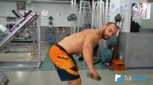 Махи гантелей в стороны в наклоне: техника выполнения