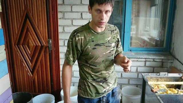 Отжимаем подсолнечный мед смотреть онлайн