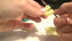 Как сделать из резинок Rainbow Loom лимон урок 9