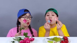 Настоящая еда VS липкая шоколадная еда Вызов ДОНА DONA