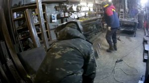 Лестница из профильной трубы 120х120 и листа железа толщиной 6мм! Лестница на второй этаж для дома!