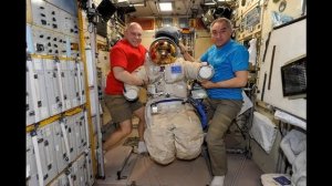 Почему в космос никто не летает или актеры в бассейне. Олег Шаманский