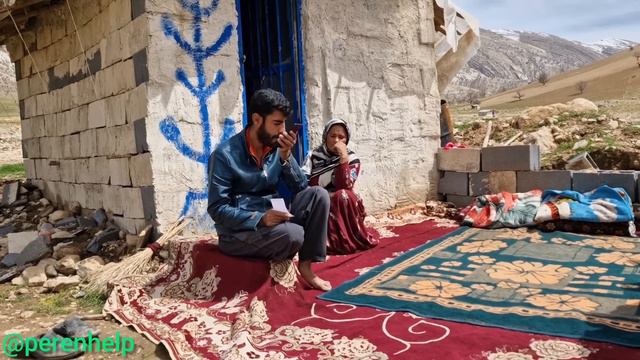 Purchase of New Year's clothes for Roya by donors смотреть онлайн