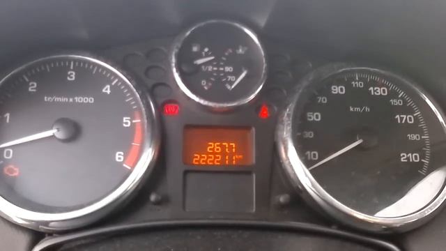 Peugeot 207 1.6 HDi 92 06 Coldstart at -22celcius